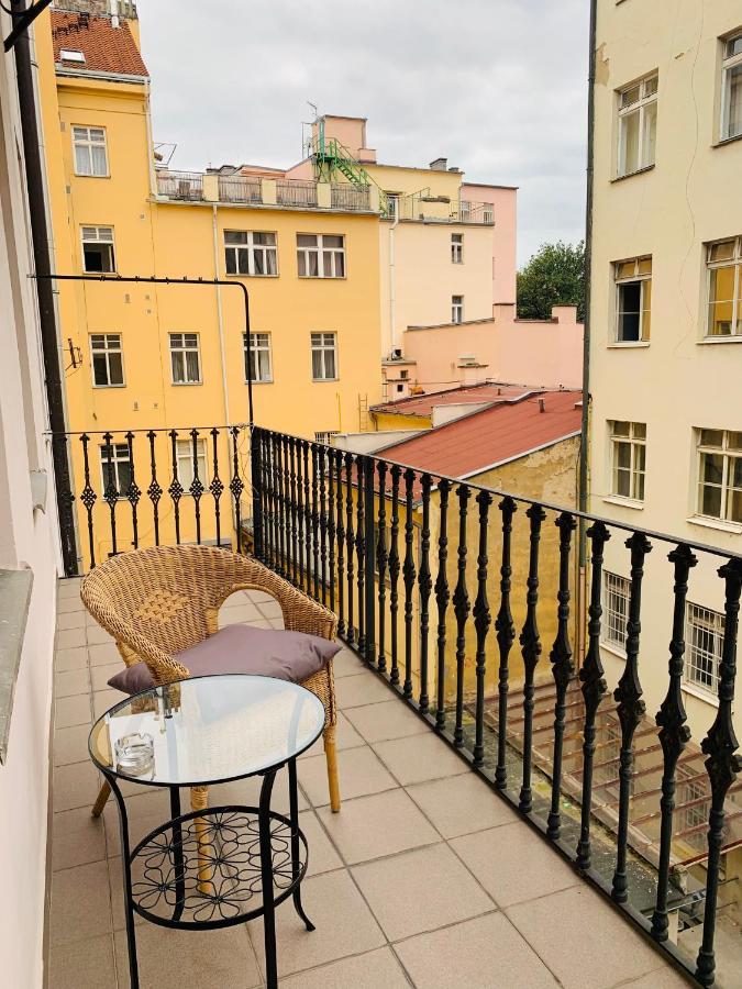 Domus Apartments Prag Exterior foto