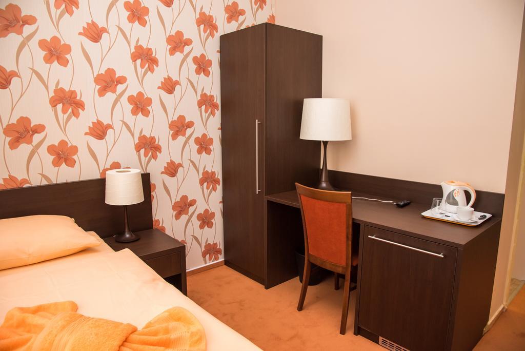 Domus Apartments Prag Zimmer foto